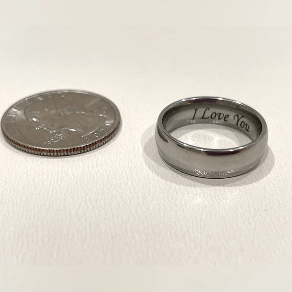 NWT 6mm Silvertone Wedding Engagement Ring Size 7. Engraved “I Love You” - Picture 6 of 6